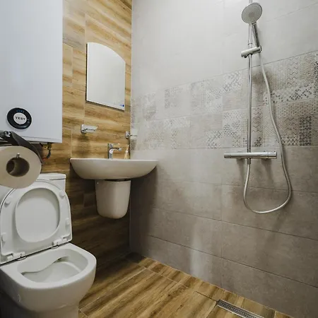 Apartmán модерен артемида с басейн и градина *